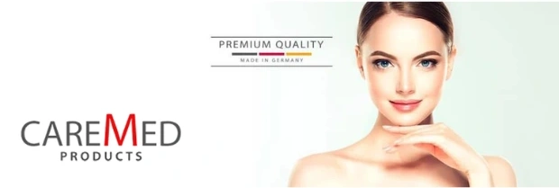 Reklamný banner značky CareMed Products s portrétom usmievavej ženy s čistou pleťou a textom Premium Quality Made in Germany.